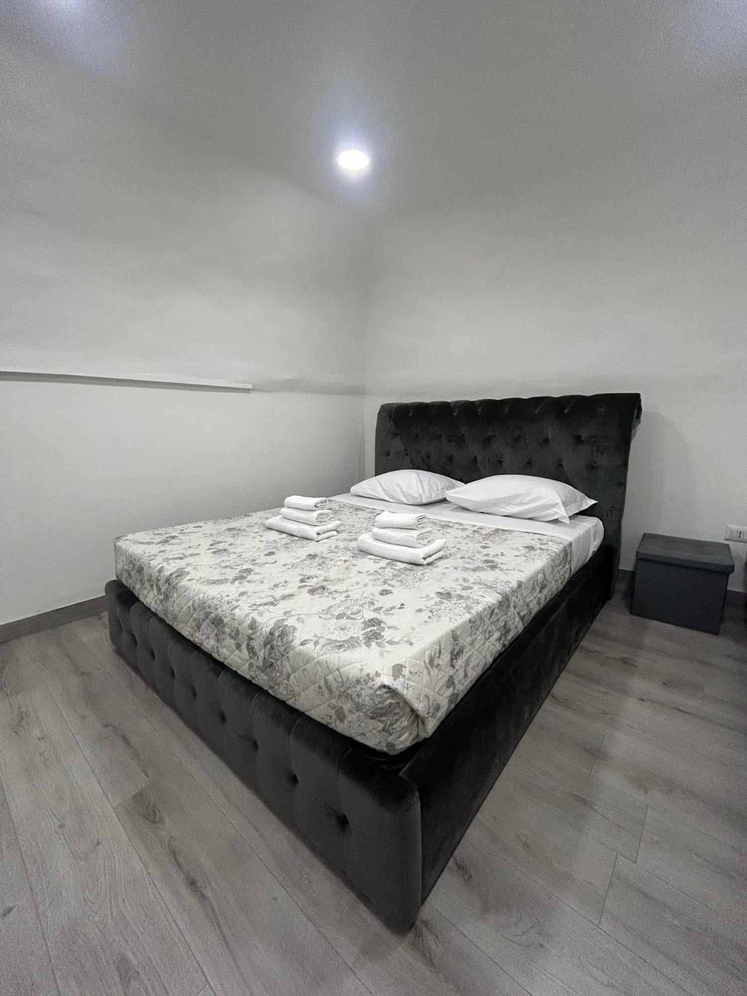 Valentino Luxury Suites 나폴리 외부 사진