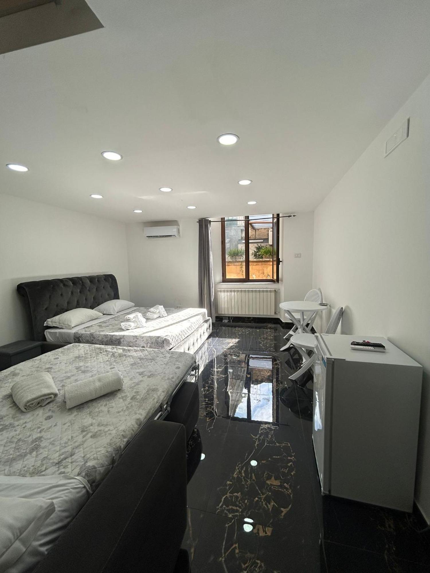 Valentino Luxury Suites 나폴리 외부 사진
