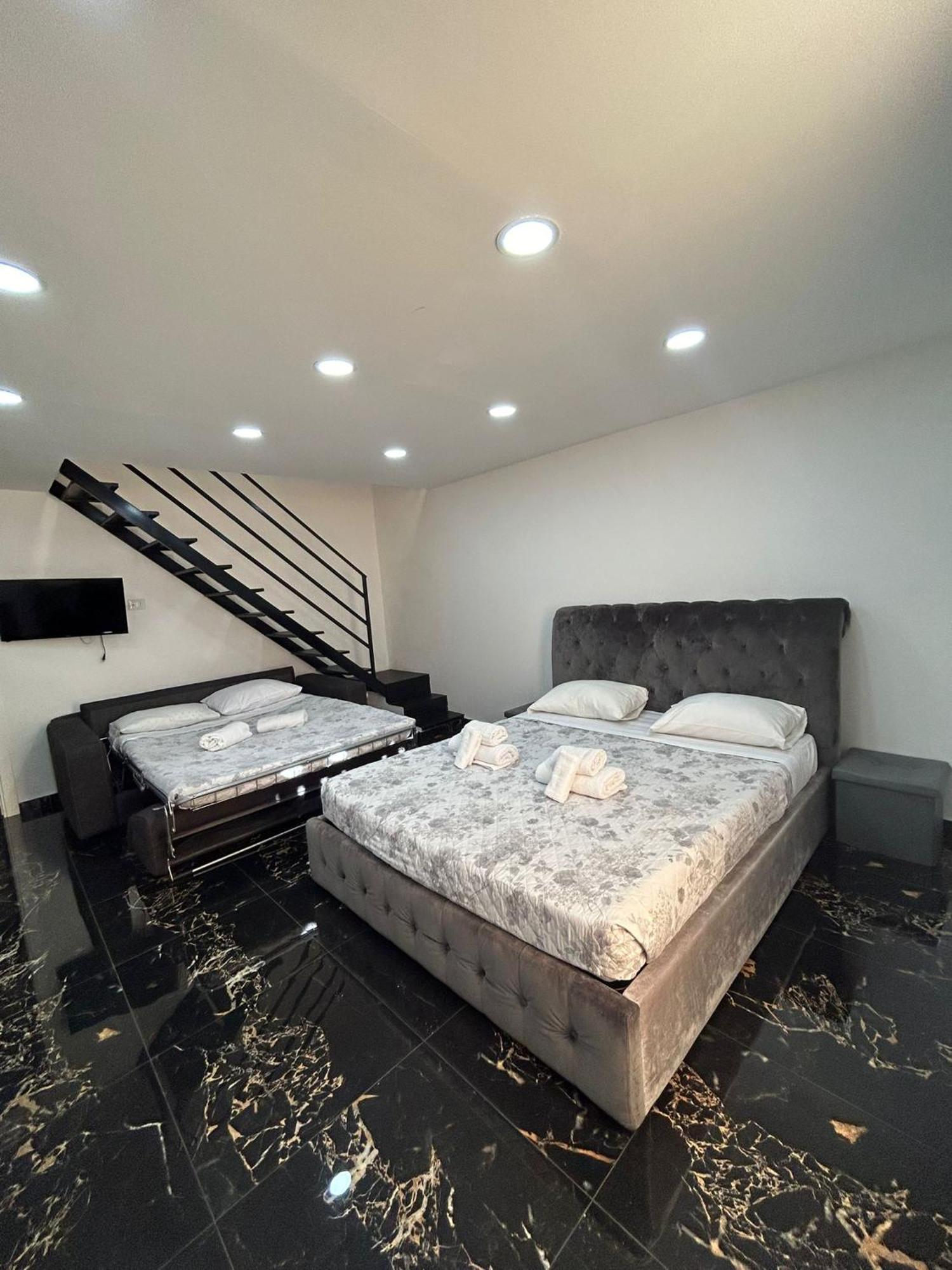 Valentino Luxury Suites 나폴리 외부 사진
