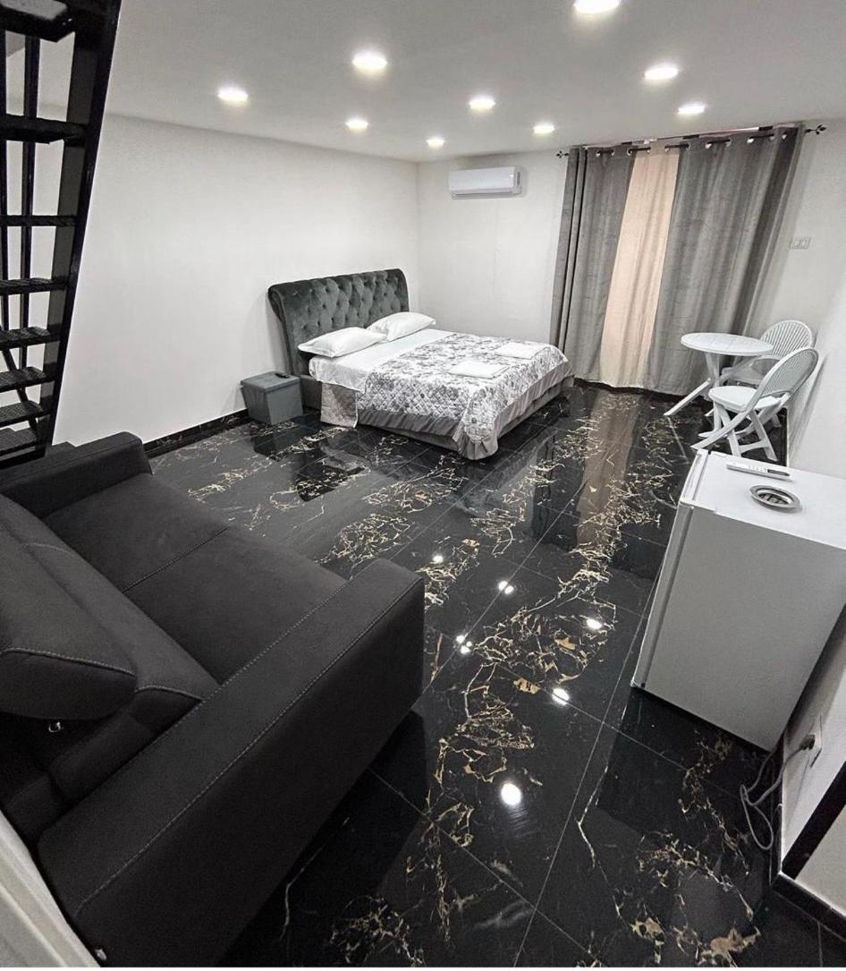 Valentino Luxury Suites 나폴리 외부 사진